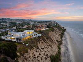 Encinitas Shores - Beachfront, Ocean View & Patio, hotel i Encinitas