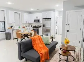 Easy Access to Times Square and Metlife Stadium Free Parking