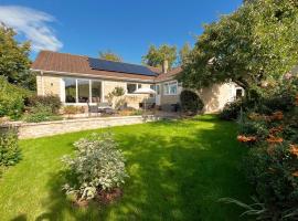 Hatherlow, Hotel in Wedmore