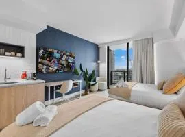 2105 Modern studio with Balcony a Pool and a 24 hour Gym in Downtown Miami