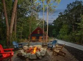 Cozy Modern 2-Bedroom Cabin Getaway