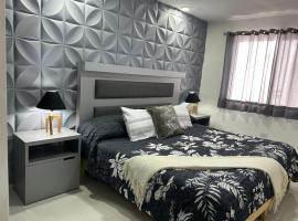 Home!, hotel i Aguascalientes