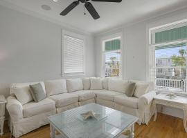 Frangista Jewel - Pet Friendly Luxury Vacation Home Near the Beach with Secluded Pool & Ocean Views, Hotel in Destin