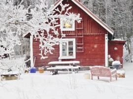 Authentic Finnish Sauna Cabin, hotel em Maakeski