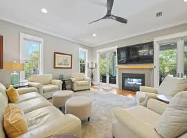 Gulf Dreams - Blue Mountain Beach House with a Private Pool & Community Amenities