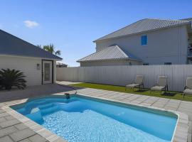 Inlet Getaway - Luxury Vacation Rental Near the Beach with Private Pool Area & Gulf Views, hotel a Seacrest