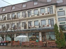 coliseum, hotel en Calafat