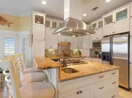 Isle of Skye - Waterfront Gulf View Home with Many Community Amenities & Pool