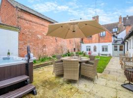 4 Bed in Alcester oc-s30997: Alcester şehrinde bir otel