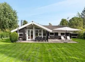 Holiday Home Eivor - 500m from the sea by Interhome