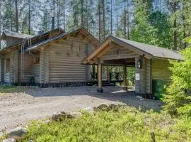 Holiday Home Pyöröpirtti by Interhome