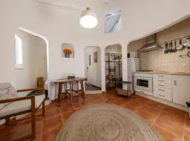 A27 - Caracol Corner Studio in Lagos