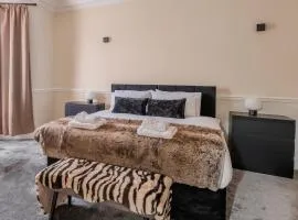 Spacious London living I long stays I free parking