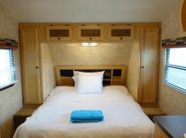 Best RV-Camper To Visit NYC-Hot Tub-Free Parking, hotel v destinaci Hillside