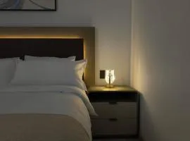 Apart Studio de Lujo La Carolina Piso Alto, Piscina, Jacuzzi, Padel, Gym