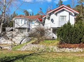 Holiday Home Vikdal by Interhome