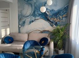 Blue Royal Luxury Apartment z HBO Max - Netflix – hotel w Tarnowie