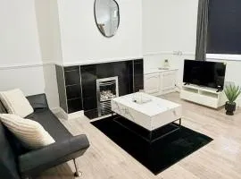 2 BR House in Preston Near Deepdale Stadium