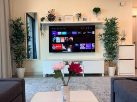 A lavishly furnished one bedroom flat at Marassi, hotel v destinácii Muharraq