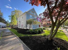 Cozy Berrodin Bed And Breakfast Whole House Booking In Highland Square Akron, hotel Akronban