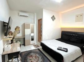 Sky Garden By Roomate Inn, hotel em Bandung