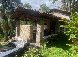 El Refugio de los Ángeles、San Antonio del Tequendamaのホテル