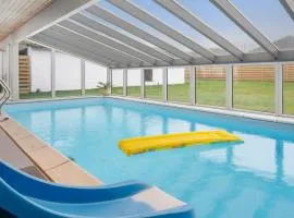 6 Bedroom Stunning Home In Give