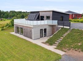 Beautiful Home In Spøttrup With Wifi, hotel di Spottrup