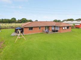 Gorgeous Home In Løgumkloster With Wifi, hotel en Agerskov