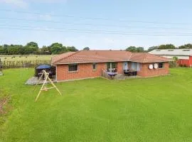 Gorgeous Home In Løgumkloster With Wifi