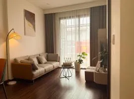 A Quiet Stay - Service Apartment, Vinhome Ocean Park, Ha Noi