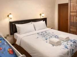 Airport Family House 5 min from Baku Airport Taxi Service 5 USD