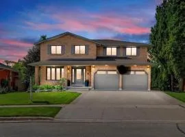 1-Bedroom 1Bathroom Entire Unit closer to Fairview Mall & Waterloo Airport