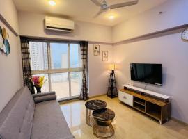 Mountain View High Rise Retreat in Pune, hotel a Jāmb