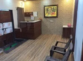 Saket Nikunj HomeStay Vrindavan