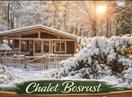chalet bosrust nr 38, hotel en Lanaken