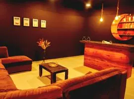 ll EMPYREAN STAYS ll ROYAL SUPREME MANSION ll