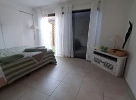 Cozy Relaxation Guest Room in Surfers Paradise