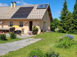 Maison familiale, Hotel in Selonnet