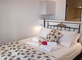 Ifestia Hotel, hotel en Kamari