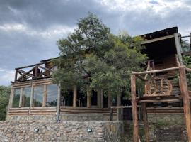 Cabañas del bosque I: Coronel Moldes şehrinde bir otel