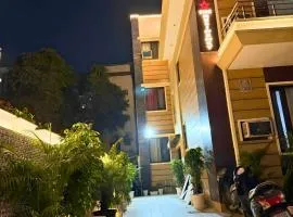 Hotel Star Residency near Medanta Hospital