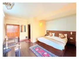 The O-a-k Retreat Hotel