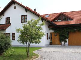 s' Berghäusl Randeck, hotel v destinaci Essing