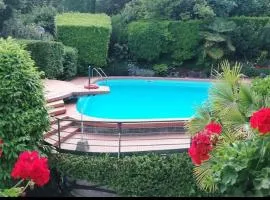 Villa Alba Residence two units near Vittoriale & Beach