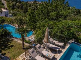 Castello degli Aranci Eco Resort, hotel a Rijeka Reževići