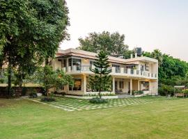 Aangan aur Bageecha, Hotel in Tāoru