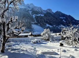 Nouveau à Rougemont - Gstaad Appartement dans Chalet 1830, hotel a Rougemont