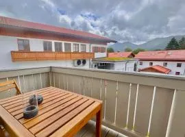 Ferienwohnung "Aschbergblick" - Edel Wohnen im Ortskern Schliersee