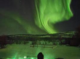 Idyllisk hus med sauna og jacuzzi, Lyngen